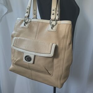 Vintage Coach Penelope Turnlock Carryall All Leather Satchel Tote